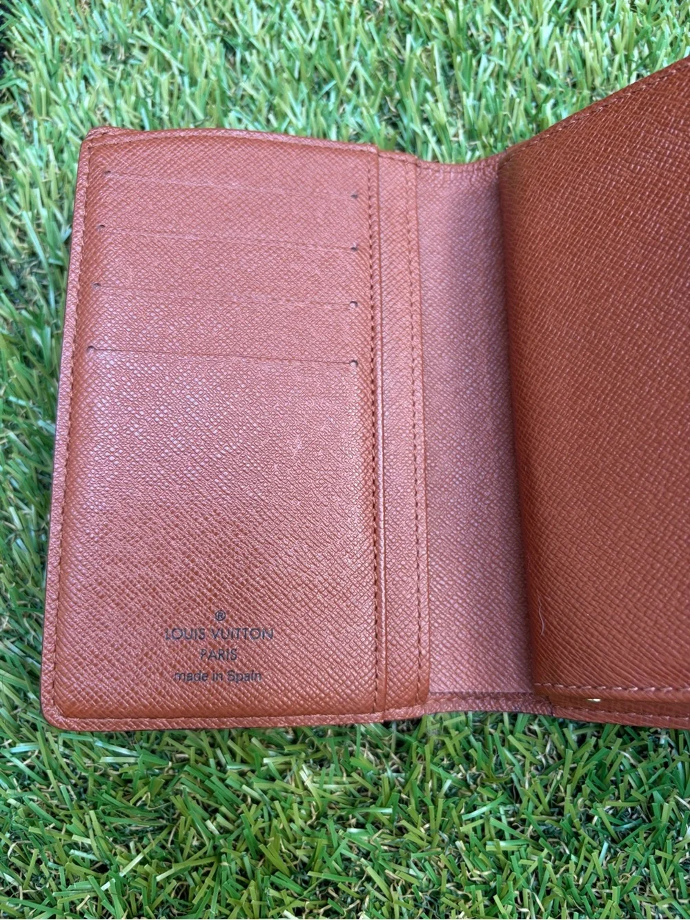 Vintage Louis Vuitton Monogram Kiss-Lock Wallet